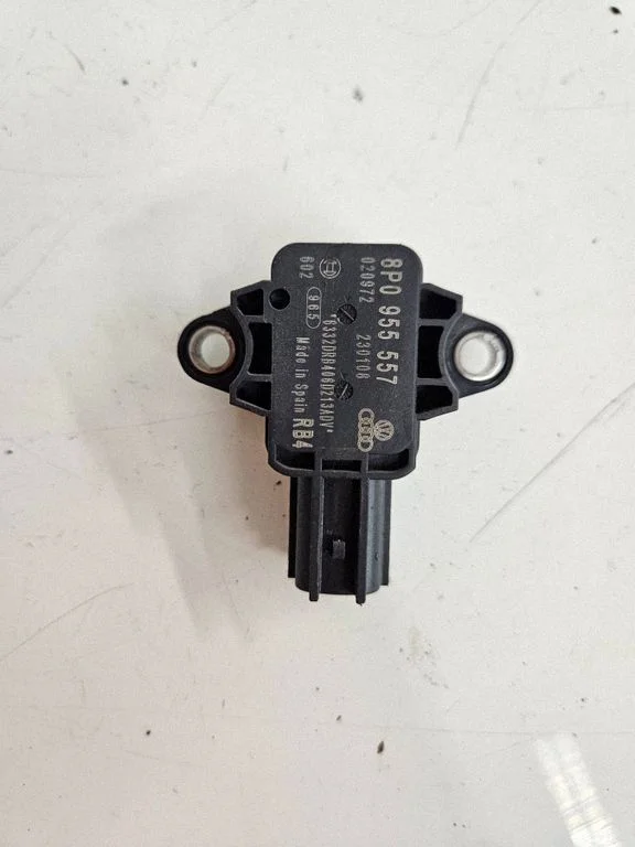 Airbag deployment crash/impact sensor 8P0955557
