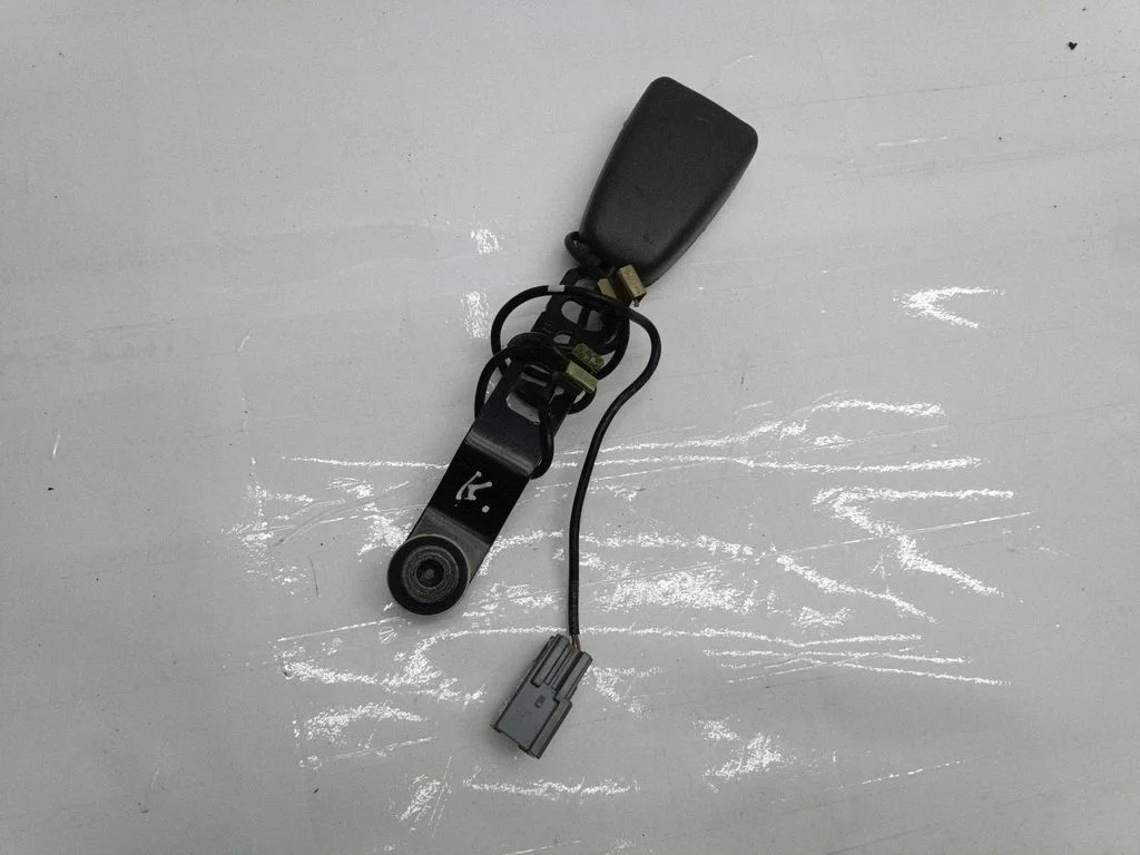 Zapięcie pasa przednie – Volvo S80 (1999-2003)