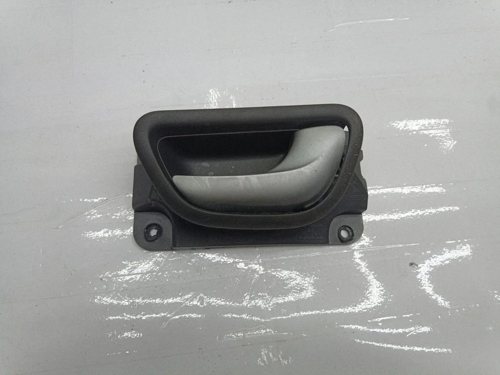 Tagaukse sisemine käepide – Volvo S80 (1999-2003)