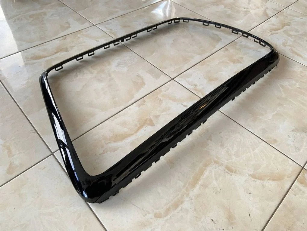 Atrapa górna (grill) – Audi Q5 SQ5 8R (2008-2017)