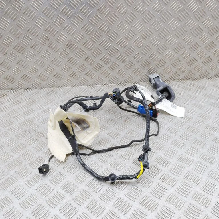 Front door wiring loom – Maserati Ghibli (2013-)