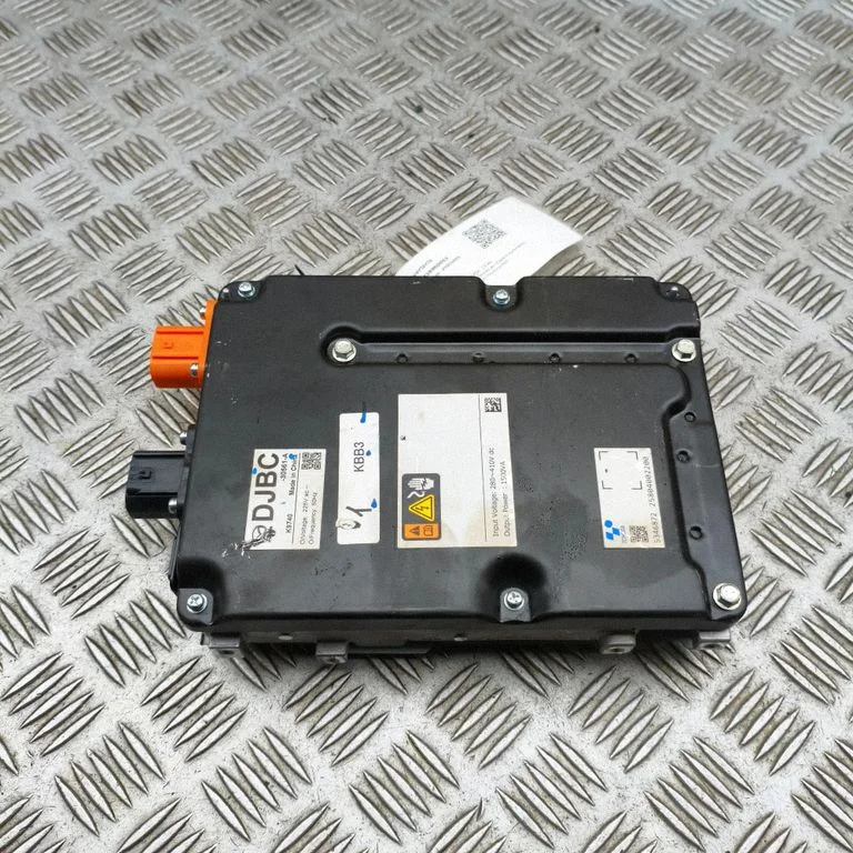 Inverter (pingemuundur) – Mazda CX-60 (2022-)
