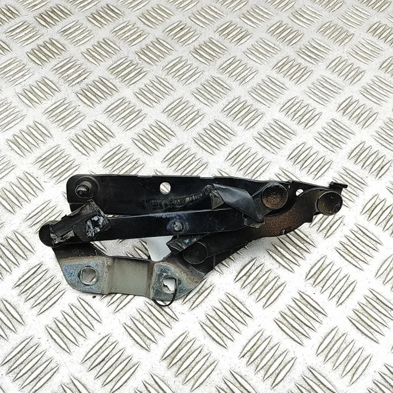 Engine bonnet/hood hinges 6H5216800AC