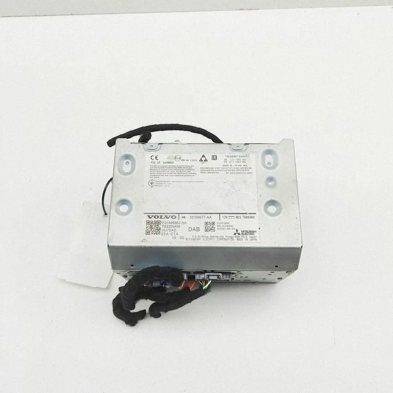 Radio/CD/DVD atskaņotājs/navigācija 32209677