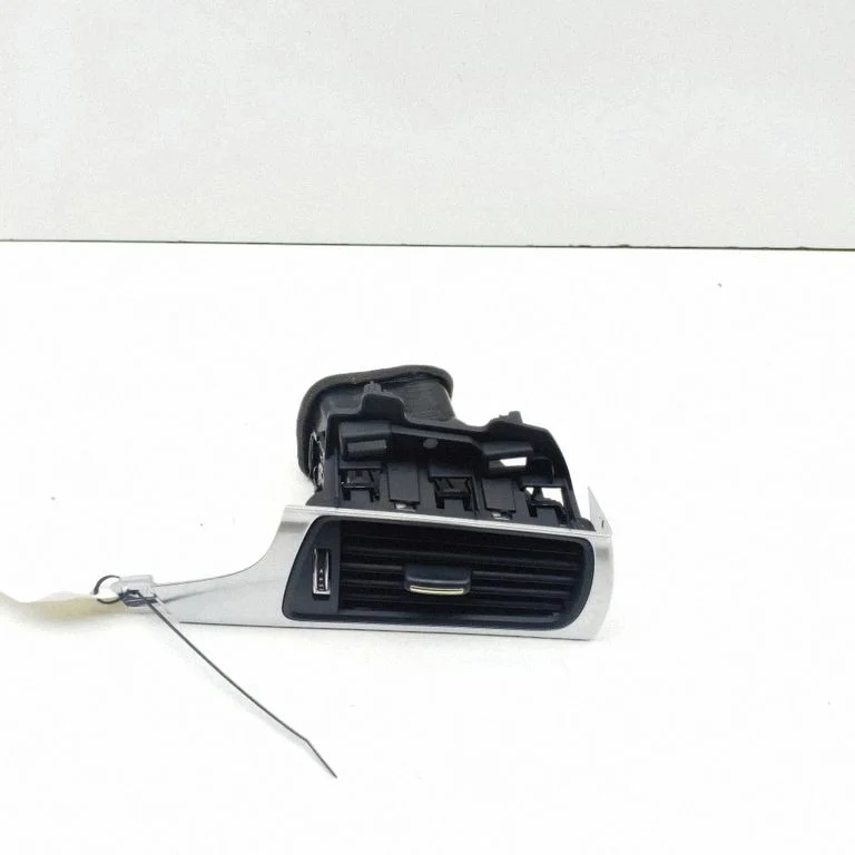 Dashboard air vent grill cover trim 4G2820902E