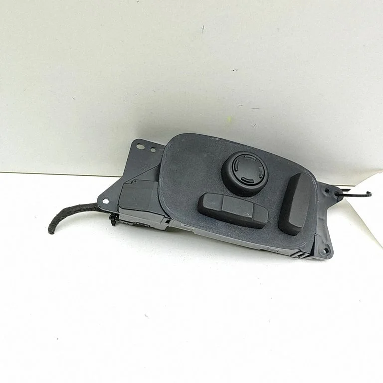Seat control switch GX7314B566GC