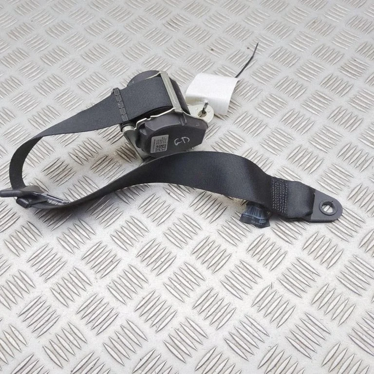 Rear seatbelt – Maserati Ghibli (2013-)