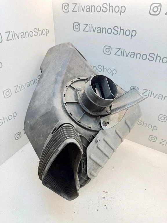 Obudowa filtra powietrza 4G0133843K