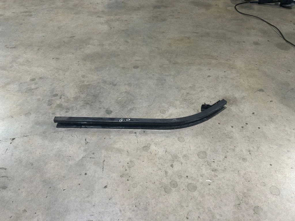 Sliding door upper top rail – Peugeot Partner (2015-2018)