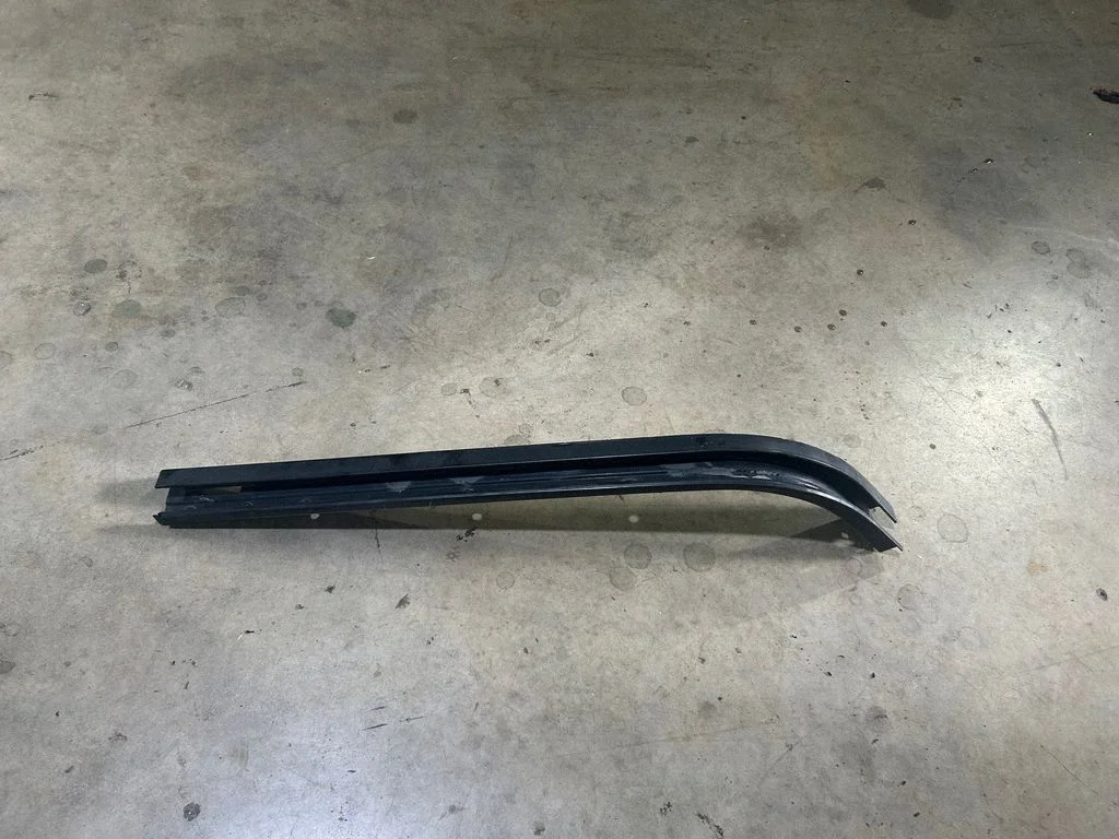 Sliding door middle rail – Peugeot Partner (2015-2018)