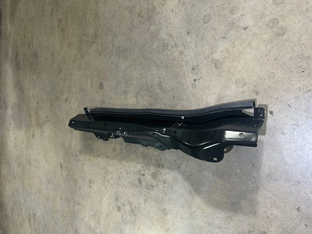 Trim molding – Peugeot Partner (2015-2018)