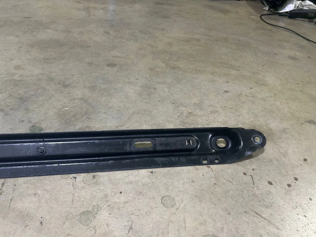 Bottom radiator support slam panel – Peugeot Partner (2015-2018)