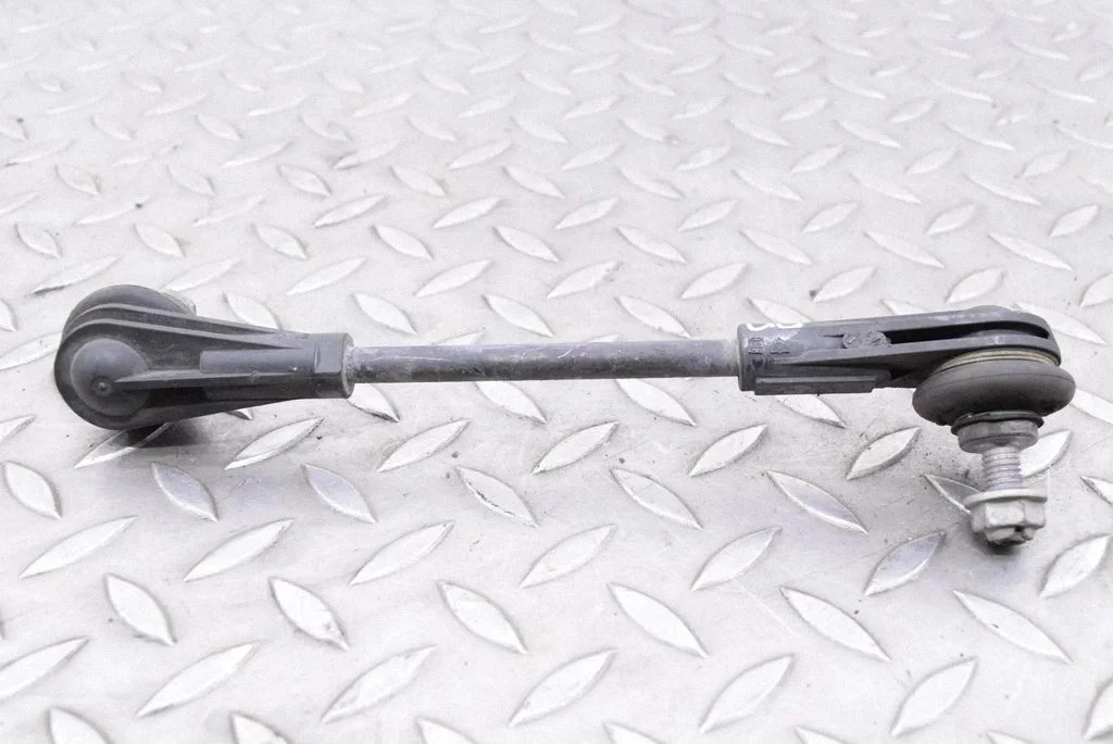 Eesmise stabilisaatori varras (link) – BMW i3 (2013-)