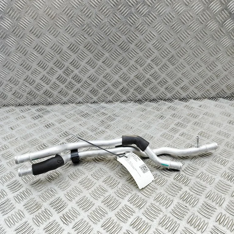 Engine coolant pipe/hose 11870367