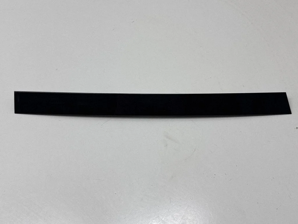 Rear door glass trim molding 7410050