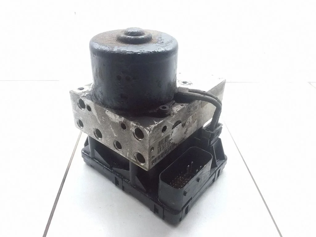 ABS block 05033082AD