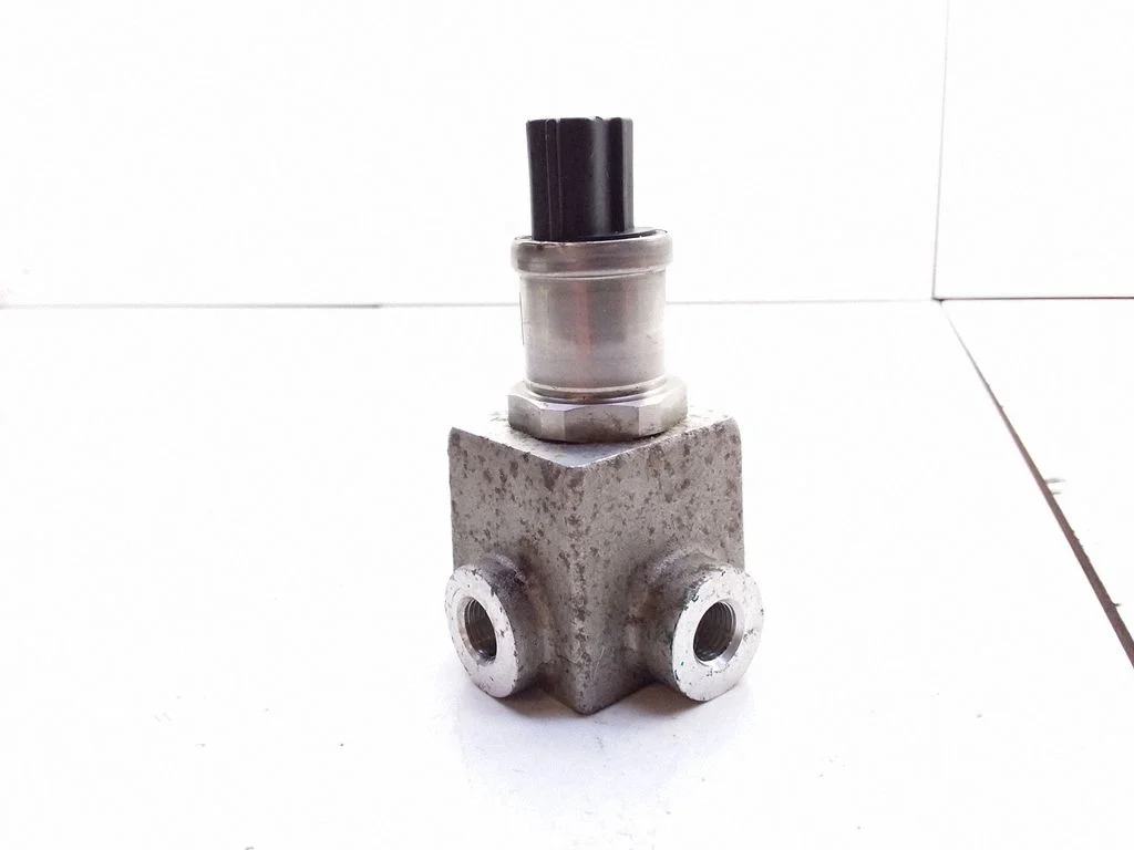 Bremžu spēka regulators MR370766