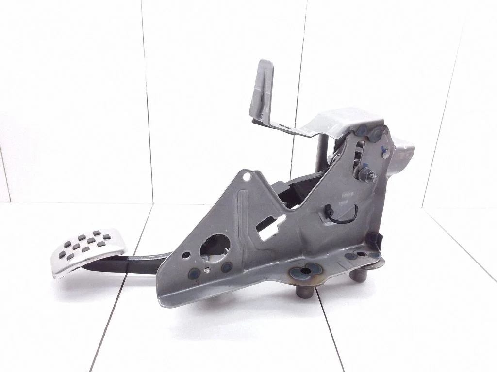 Brake pedal 465012982R