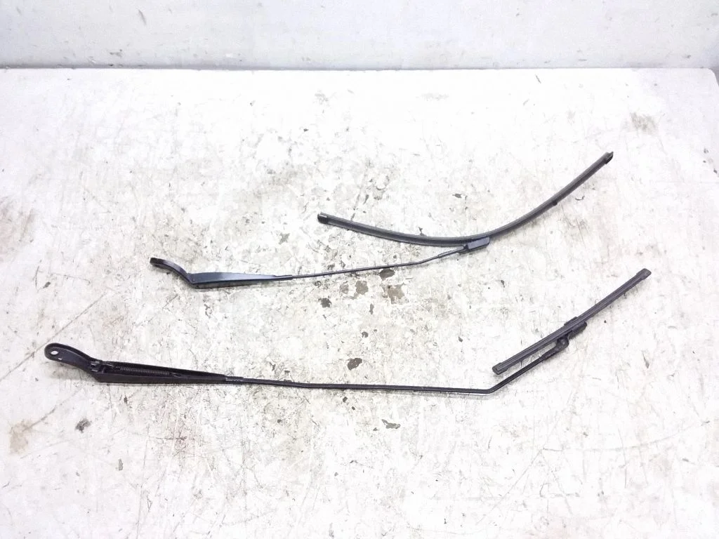 Windshield/front glass wiper blade – Renault Zoe (2012-)