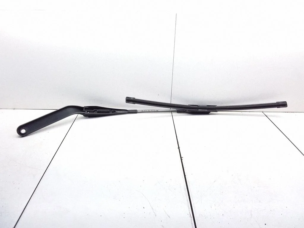 Windshield/front glass wiper blade – BMW 1 Series E81 E87 (2004-2011)