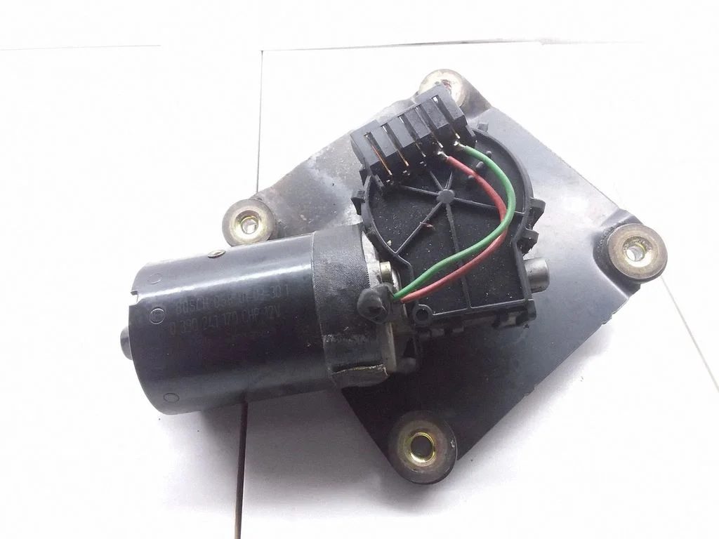 Wiper motor – Volvo S40, V40 (1995-2004)