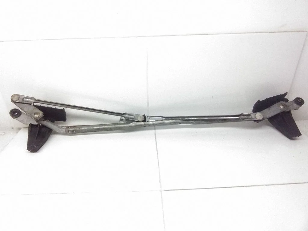 Front wiper linkage