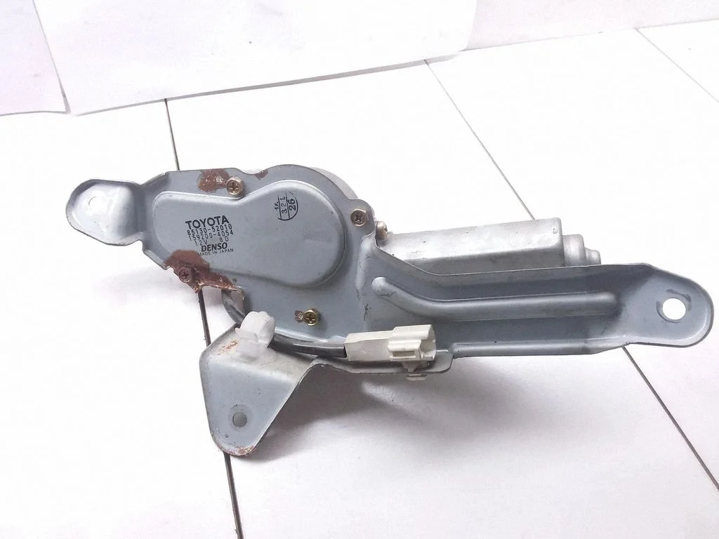 Rear window wiper motor – Toyota Yaris Verso (1999-2005)