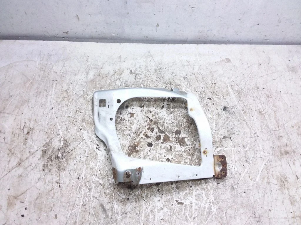Headlight/headlamp mounting bracket 7C1113K020AA