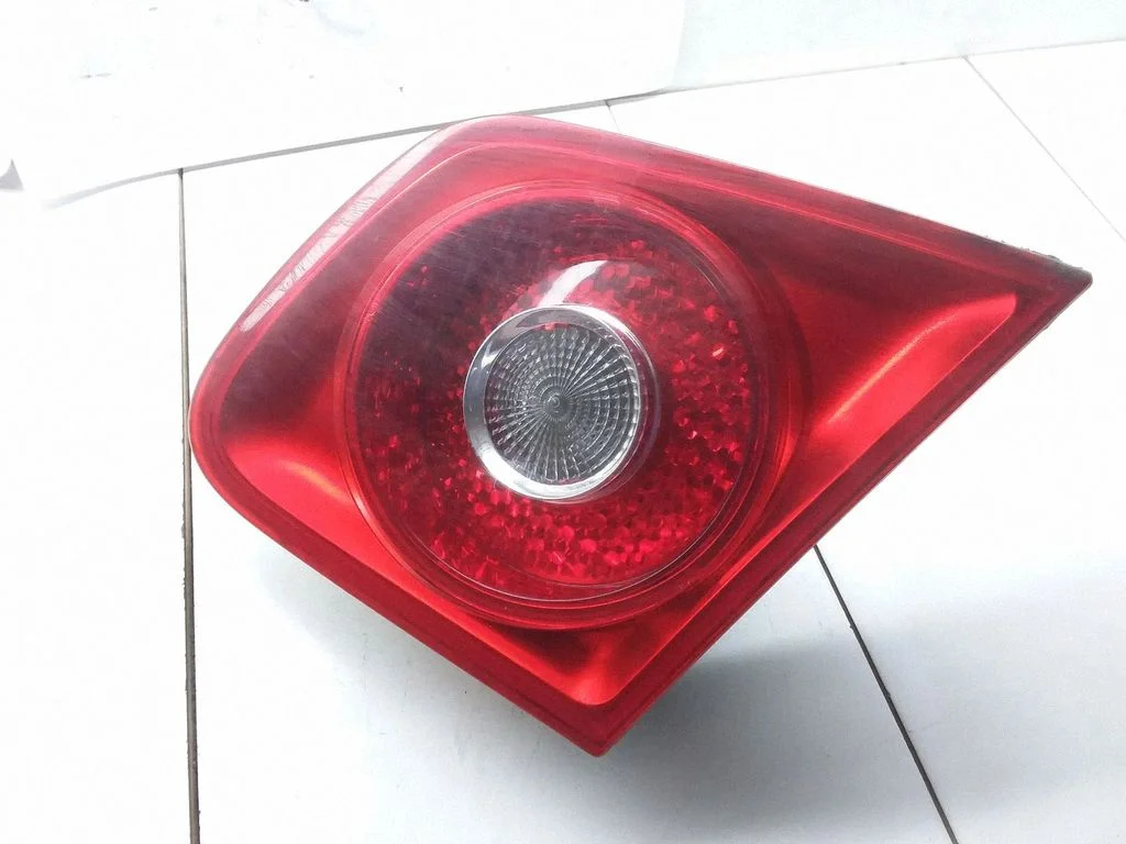 Tailgate rear/tail lights 1K5945094J