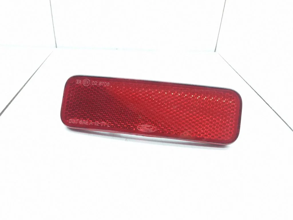 Rear tail light reflector – Ford Transit Custom (2013-2023)