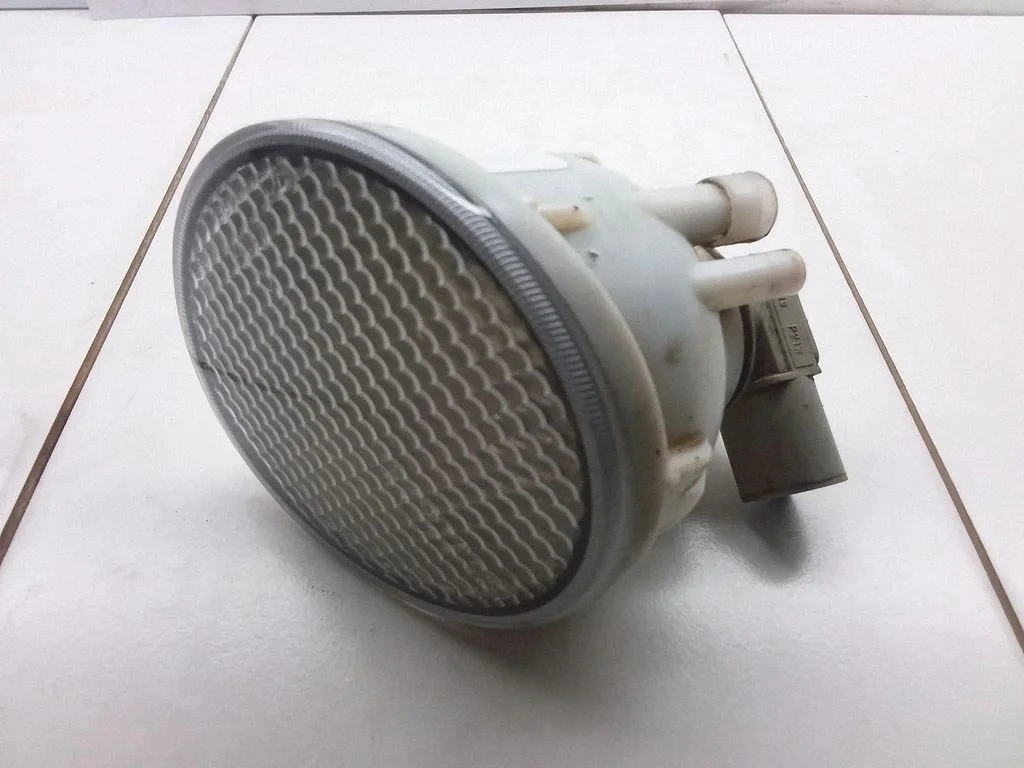 Rear fog light E9004003