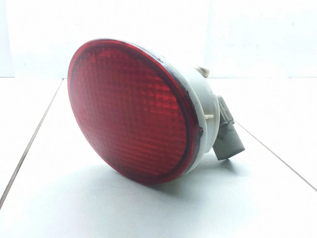 Rear fog light E9004004