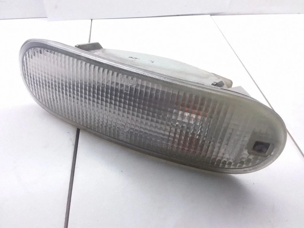 Front fog light E9014009
