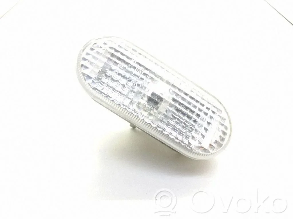 Front fender indicator light – Ford Galaxy (2000-2006)
