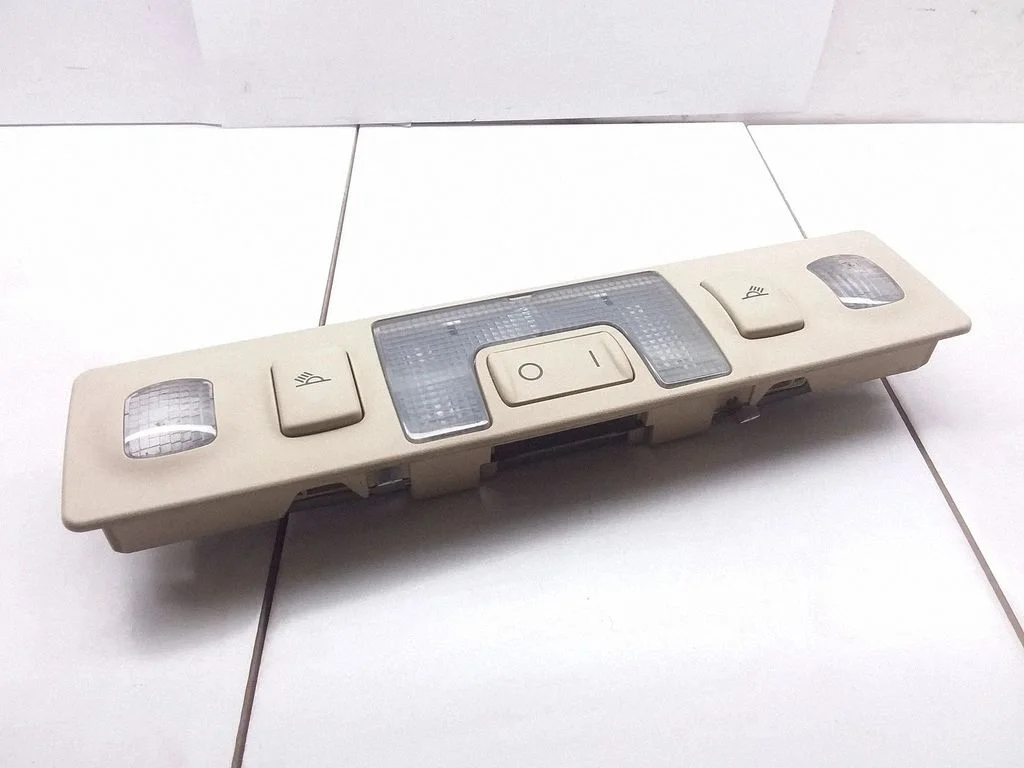 Rear seat light 4B0947111
