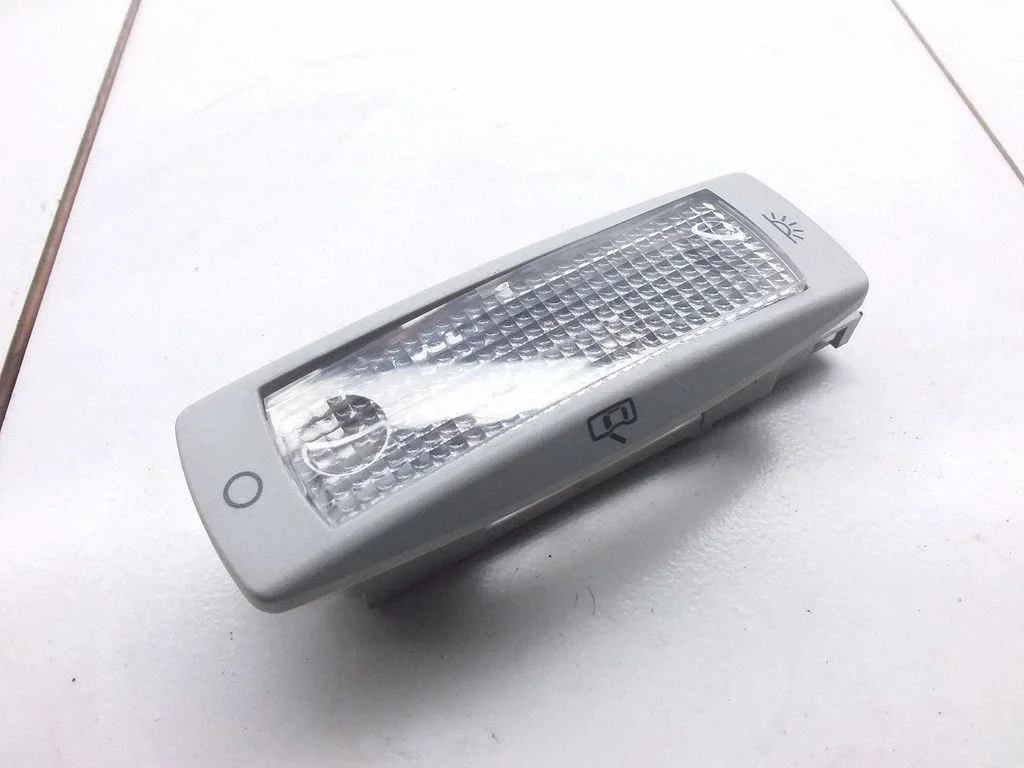 Rear seat light 5N0947291A