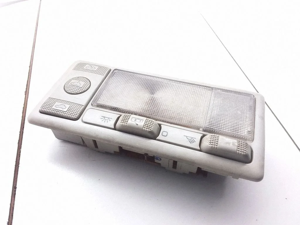 Front seat light – Ford Galaxy (1995-2000)