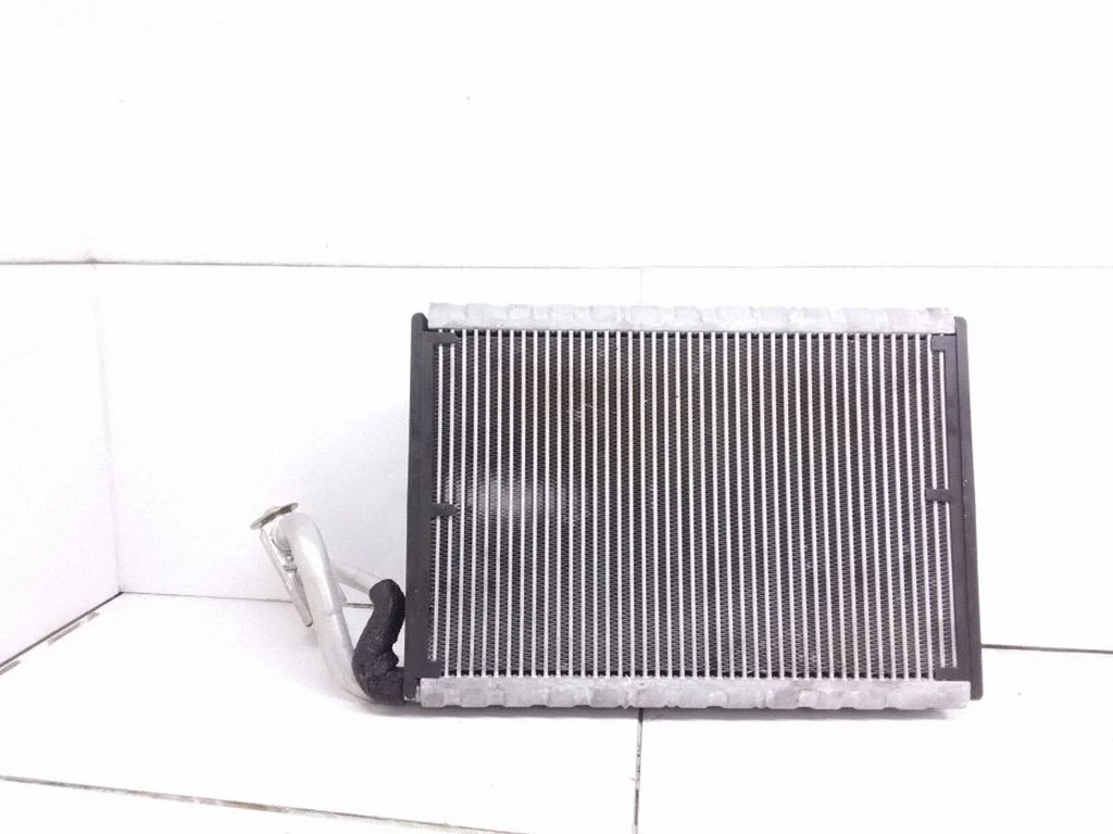 Kliimaseadme radiaator (salongis) – Mercedes-Benz E-klass C207 W207 (2009-2017)