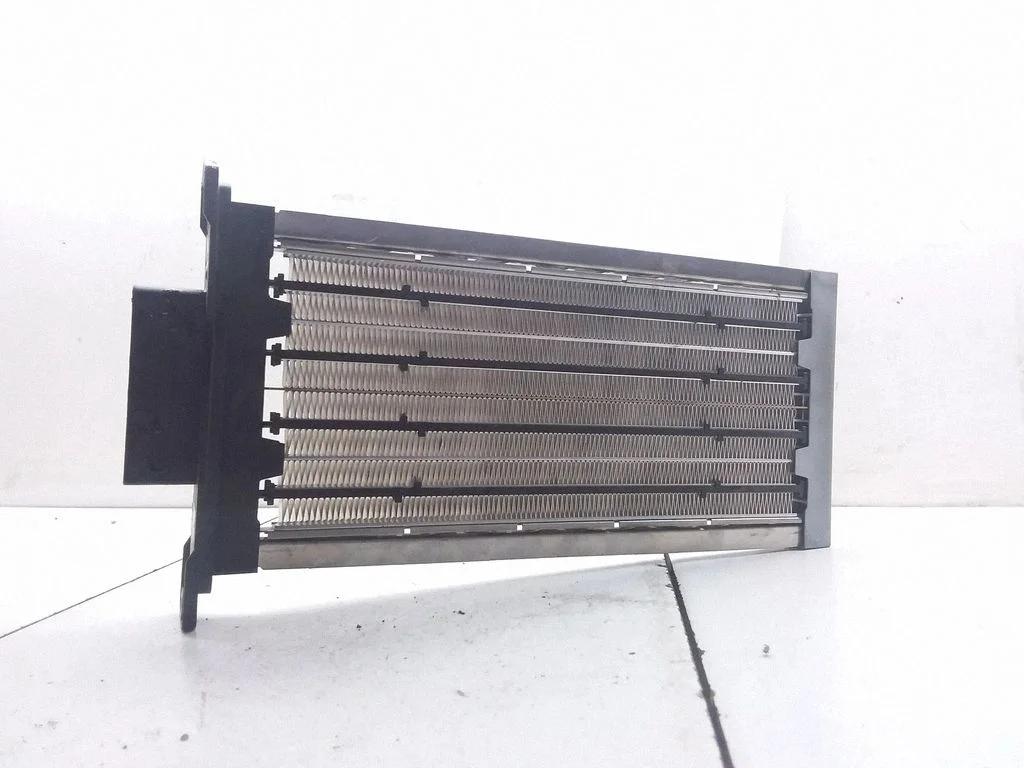 Elektryczna nagrzewnica kabiny 07T267