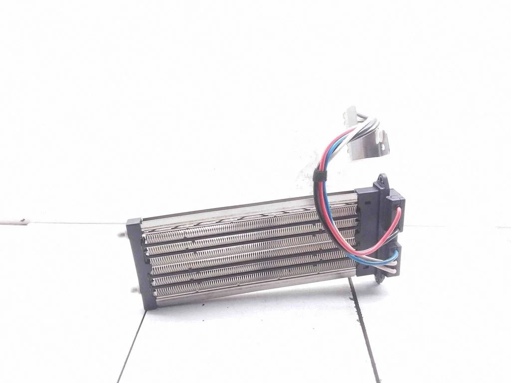 Elektriline salongi küttekeha radiaator – Nissan Qashqai+2 (2008-2010)