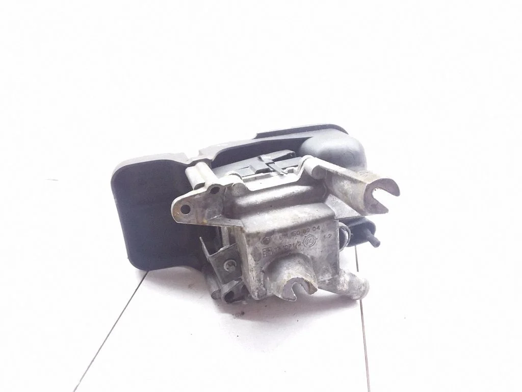 Electric engine pre-heating system (optional) – Mercedes-Benz E-Class W210 (1995-2002)