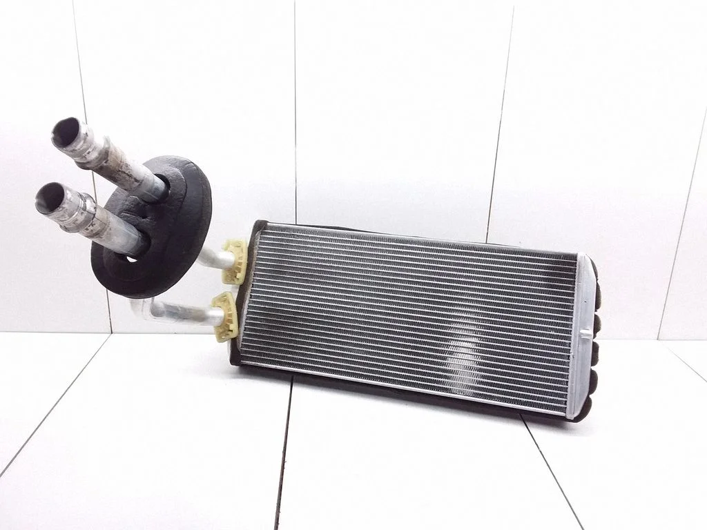 Krāsniņas radiators – Peugeot Partner (2008-2014)