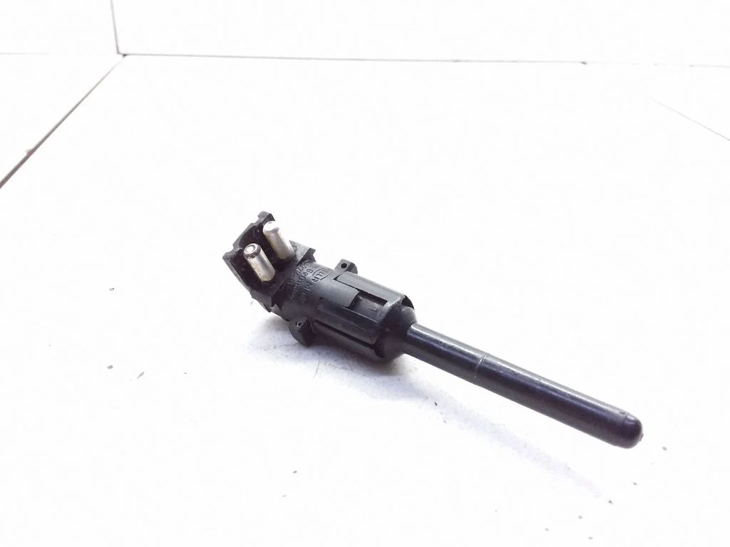 Coolant level sensor – Mercedes-Benz E-Class W210 (1995-2002)