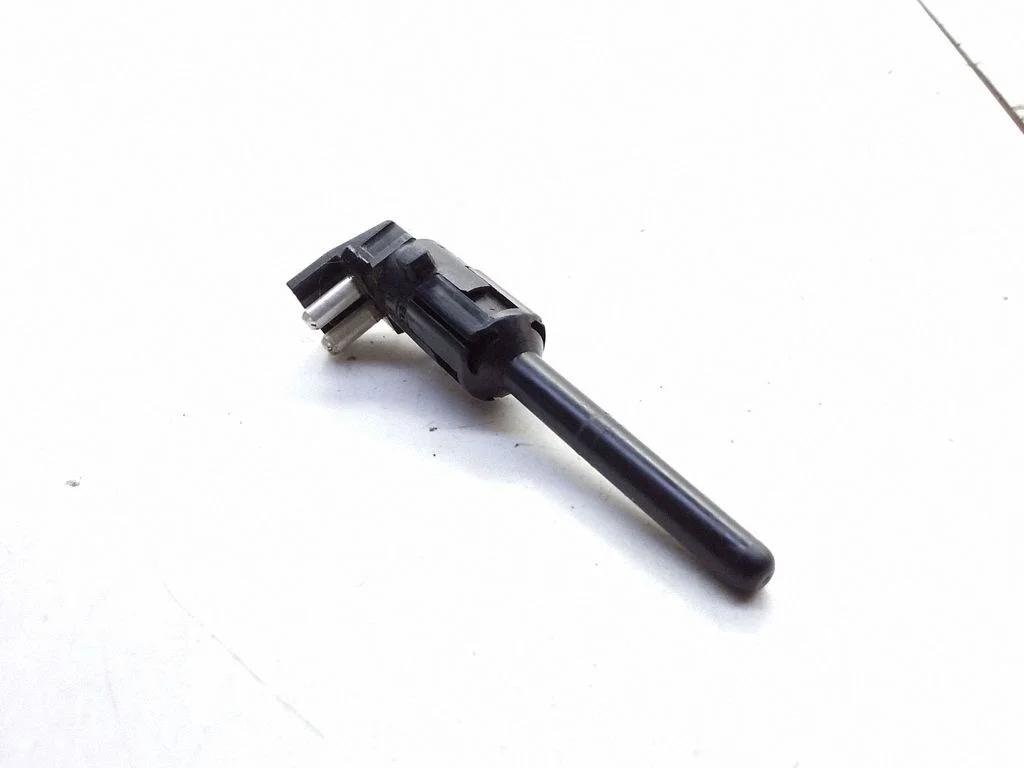Coolant level sensor – Mercedes-Benz E-Class W210 (1995-2002)