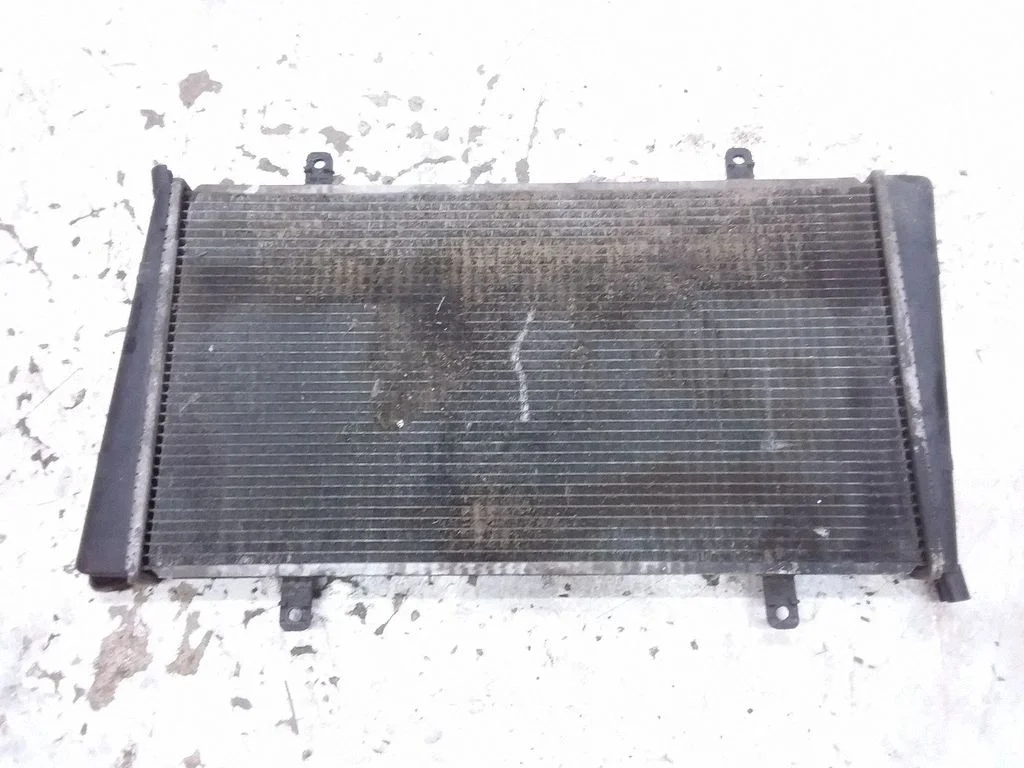 Jahutusvedeliku radiaator – Volvo S40, V40 (1995-2004)