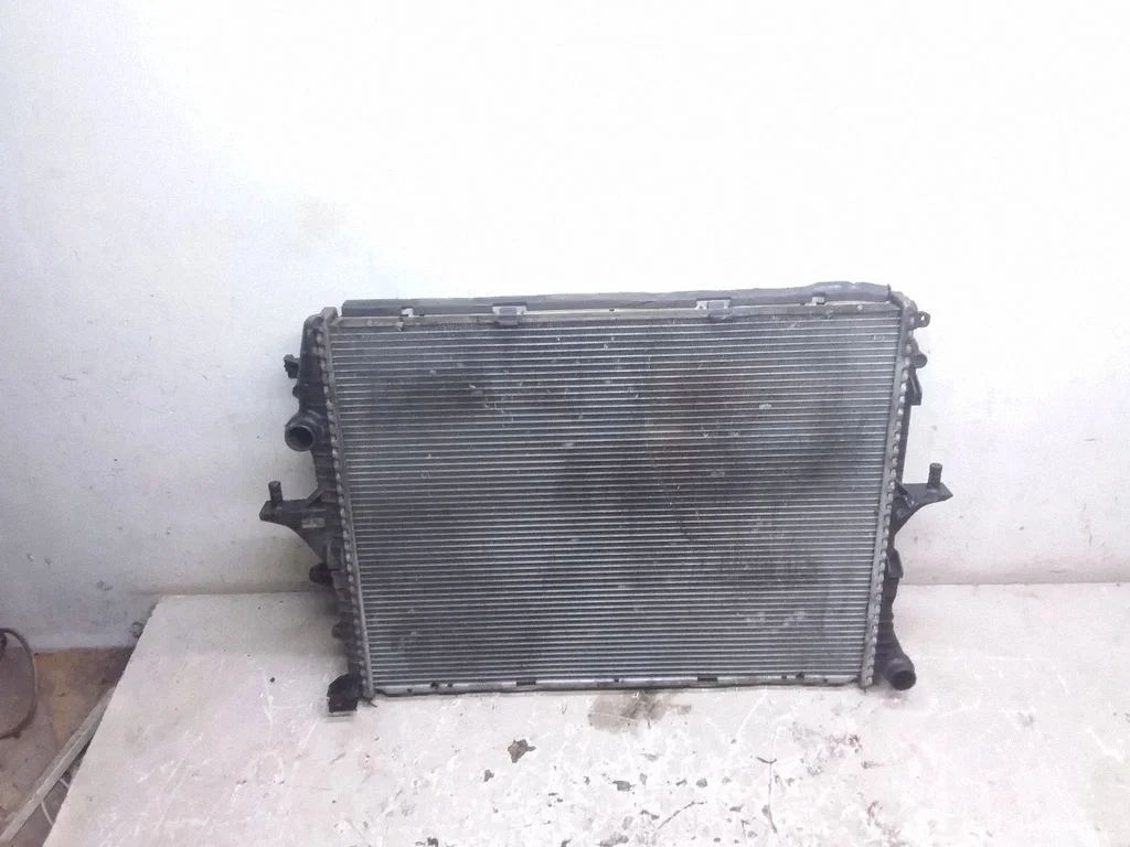 Jahutusvedeliku radiaator – Volkswagen Touareg I (2002-2010)