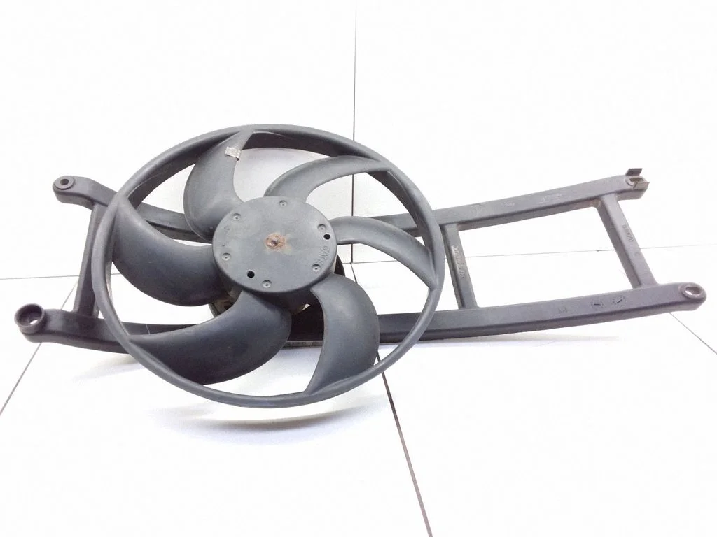 Radiaatori ventilaatori difuusor 46799410 – Fiat Panda II (2003-2012)