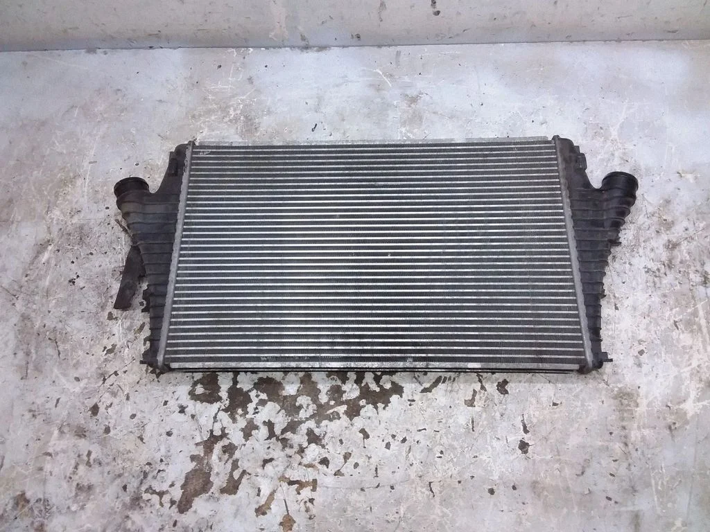 Starpdzesētāja (interkūlera) radiators – Saab 9-3 Ver2 (2003-2007)