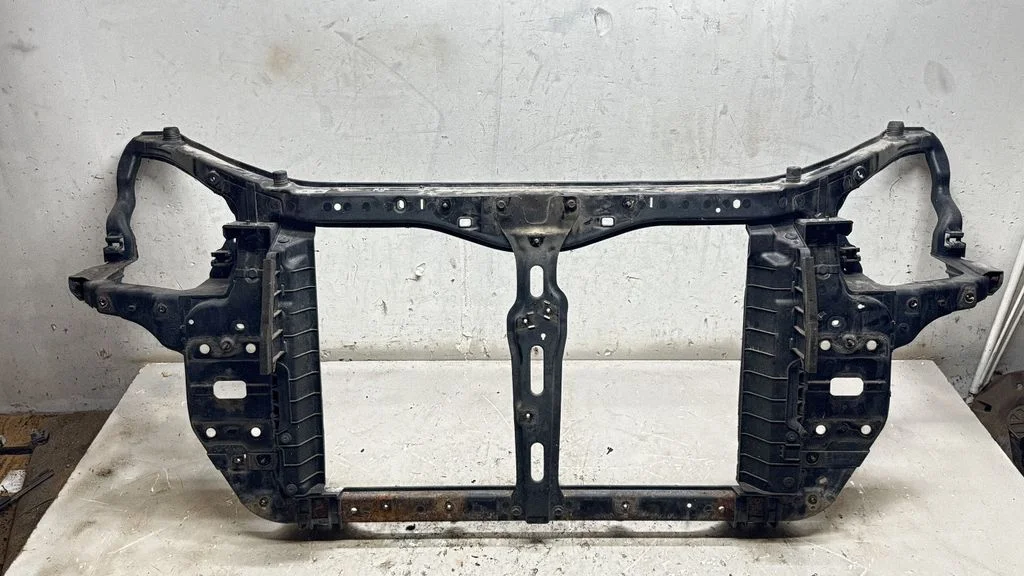 Radiator support slam panel 641011D000
