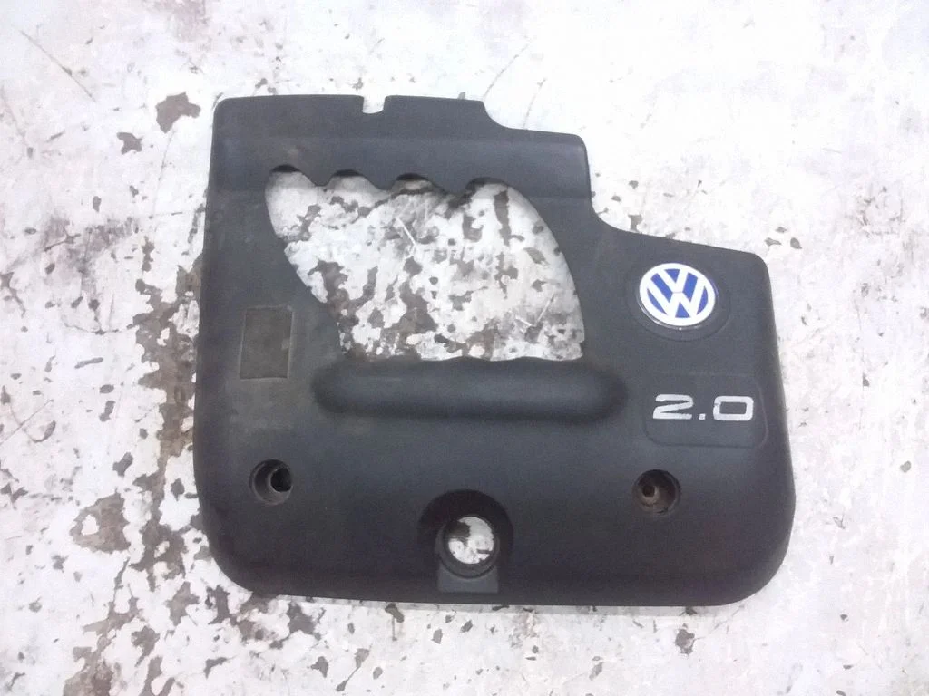 Engine cover (trim) 06A103925AD